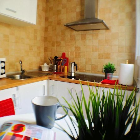Centro + Wifi+ 2 Camas De Matrimonio +Playa Leilighet Cádiz Eksteriør bilde