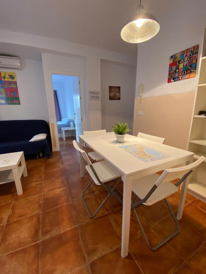 Centro + Wifi+ 2 Camas De Matrimonio +Playa Leilighet Cádiz Eksteriør bilde